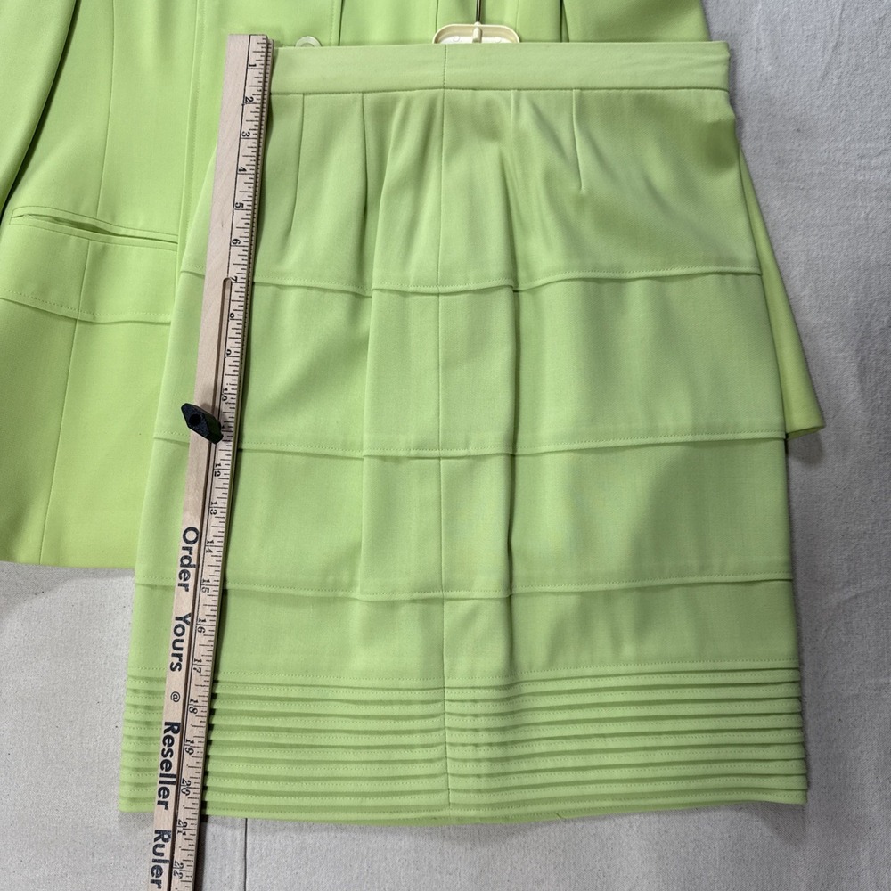 Escada Vintage Green Tweed Skirt Suit Set Confetti Tweed Knit Sz 36 - Picture 8 of 16